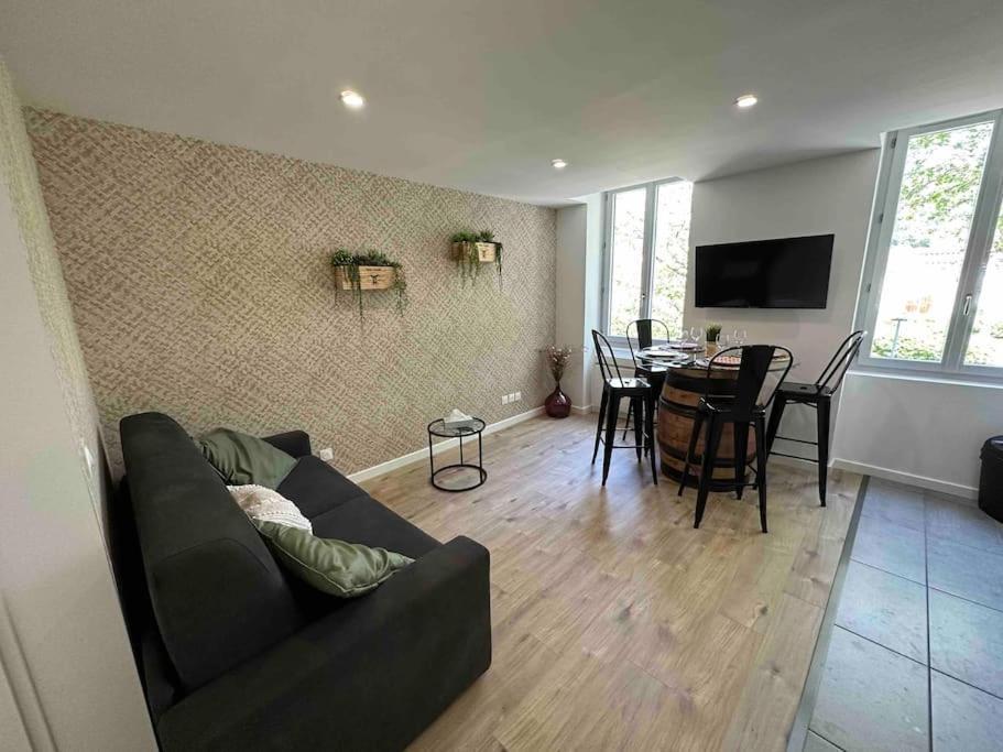 Appartement Vignes 2 Personnes Виен Екстериор снимка